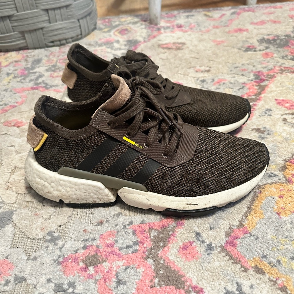 Adidas trainnerjust wore a couple time super comfortable